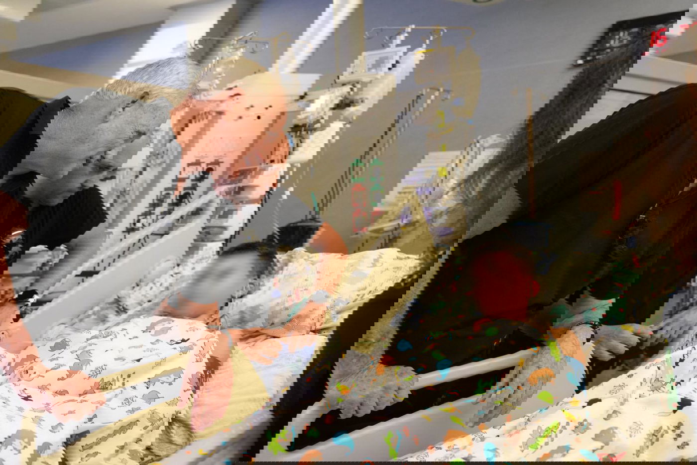 ספינת טילים יירטה כטב״מ בדרכו לאסדת הגז | 20 רקטות שוגרו מלבנון