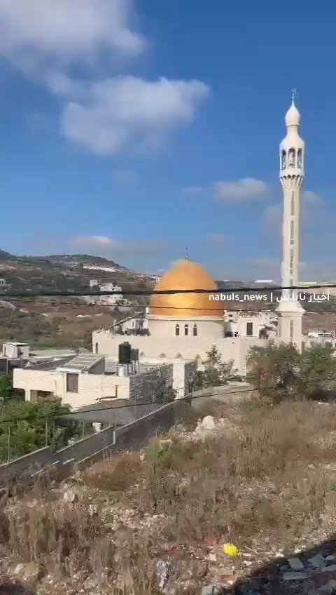 כרוז המסגד בשכם קורא לבצע פיגועים