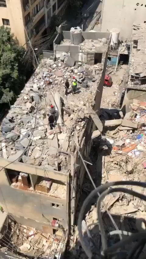 זירת החיסול ברובע הדאחייה בביירות | גופתו של פואד שכר נמצאה