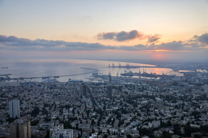 חיפה, היום, במבט מלמעלה