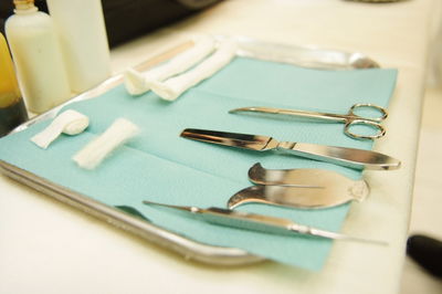 לא ייאמן: הרב מלונדון ביצע ברית מילה באירלנד - ועומד לדין