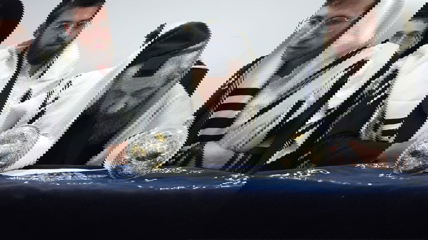 הגר"ד עולה לתורה קודם היציאה מהארץ