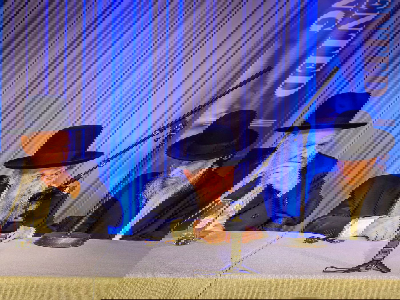 דינר שלישי במלון פילאר שאורגן ע"י הנגיד לייבי לויסון