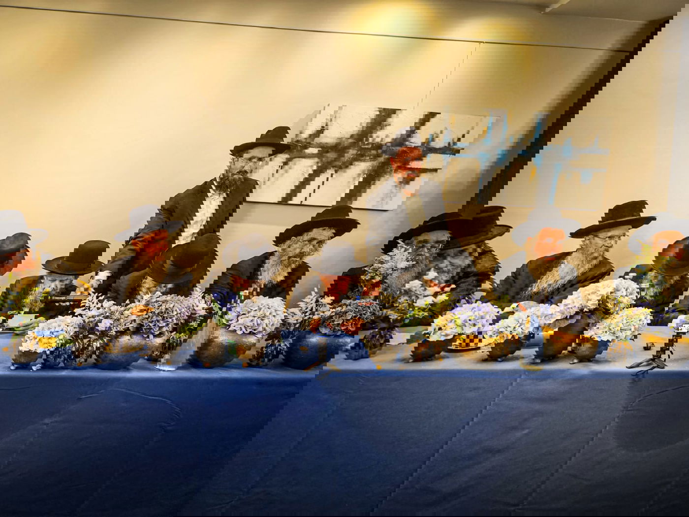 56 שעות גלות; עשרות פגישות ודינרים: 'כיכר' עם סיכום מרתק ממסע המנהיג הליטאי לאנגליה