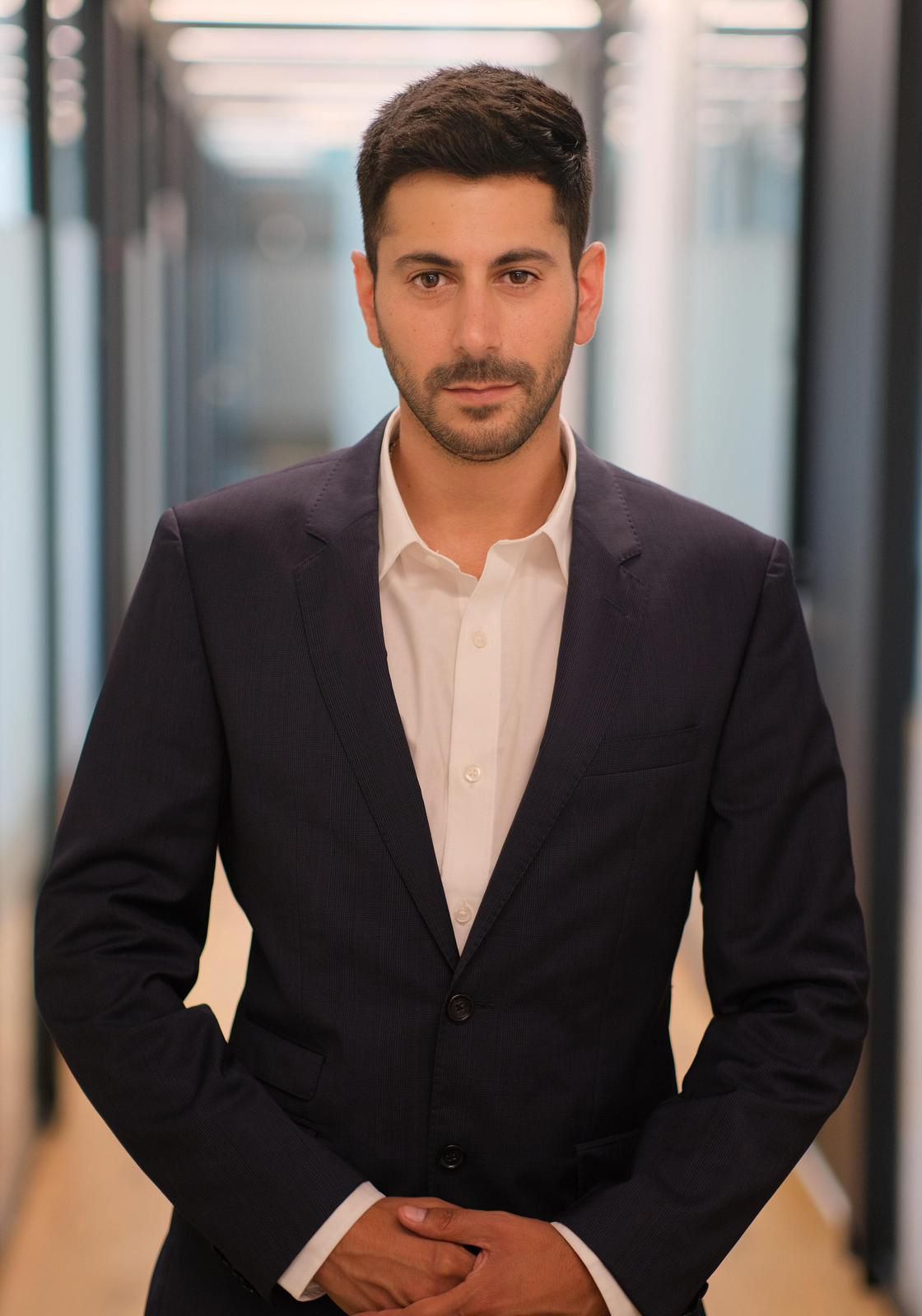 עומר דוסטרי