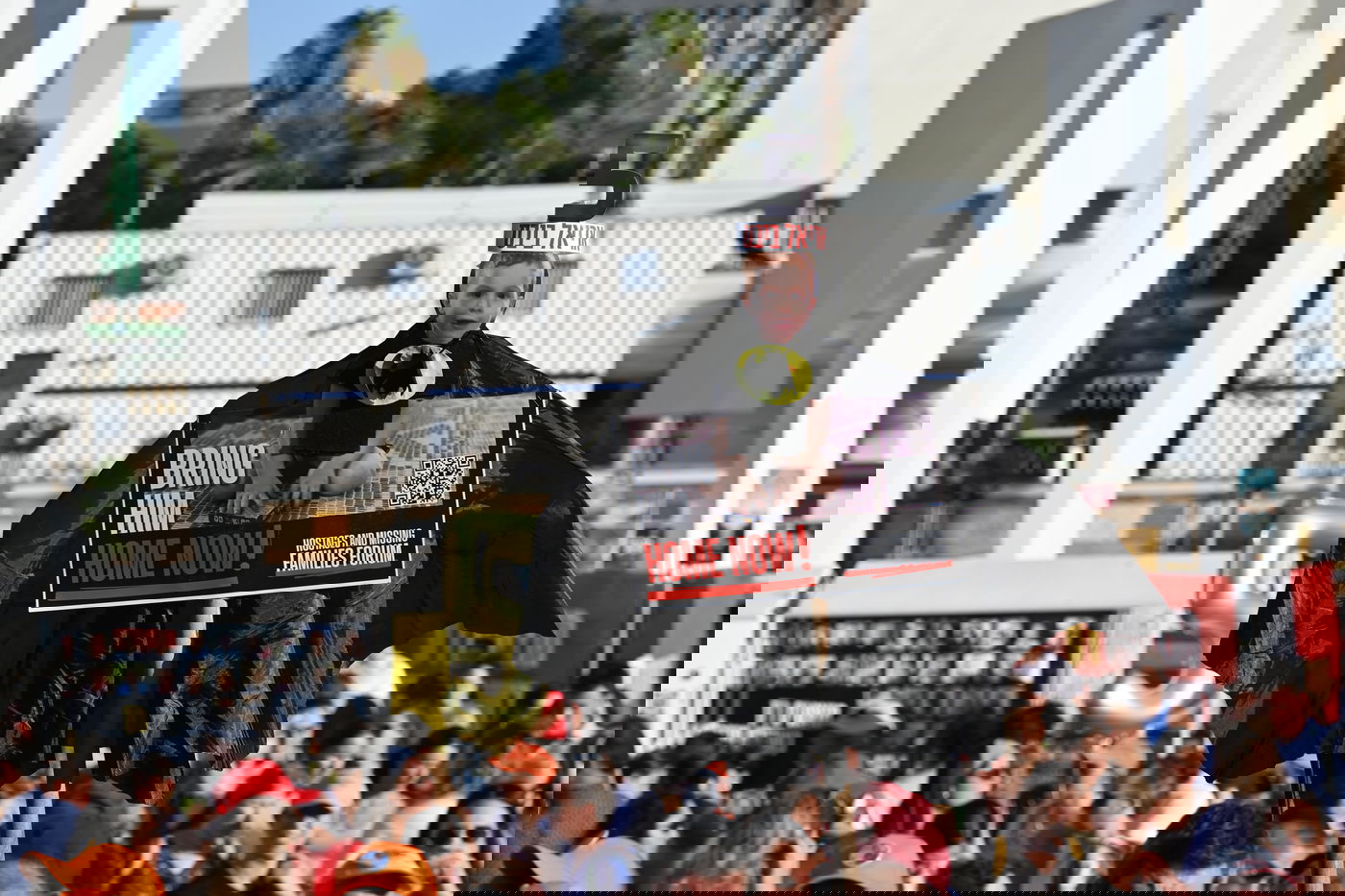 הפגנות למען משפחת ביבס