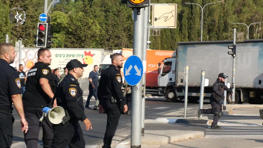 ההפגנה ליד לשכת הגיוס
