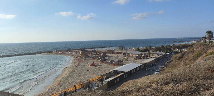 חוף הים בתל אביב