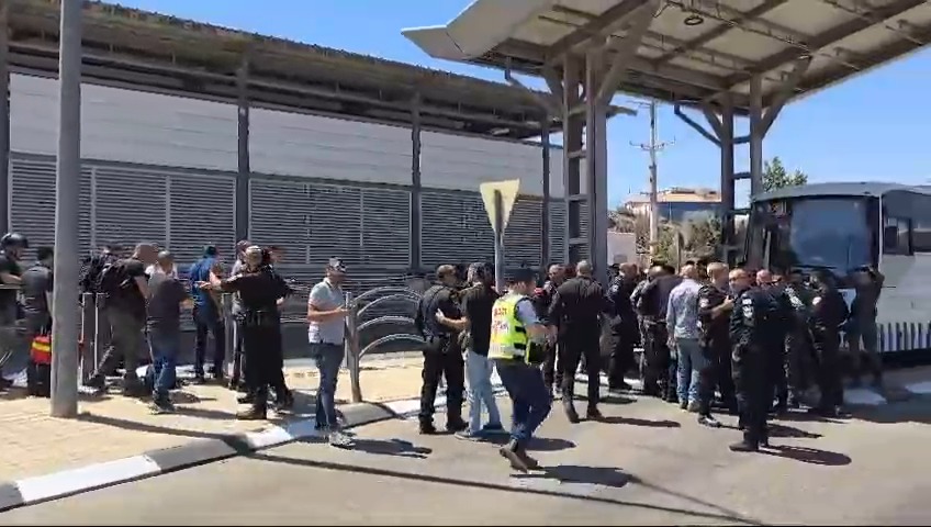 זירת הפיגוע במחסום המנהרות