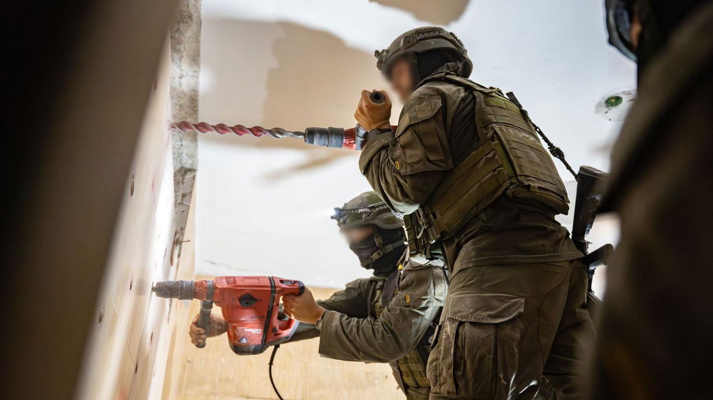 הריסת בית המחבל בכפר דורא