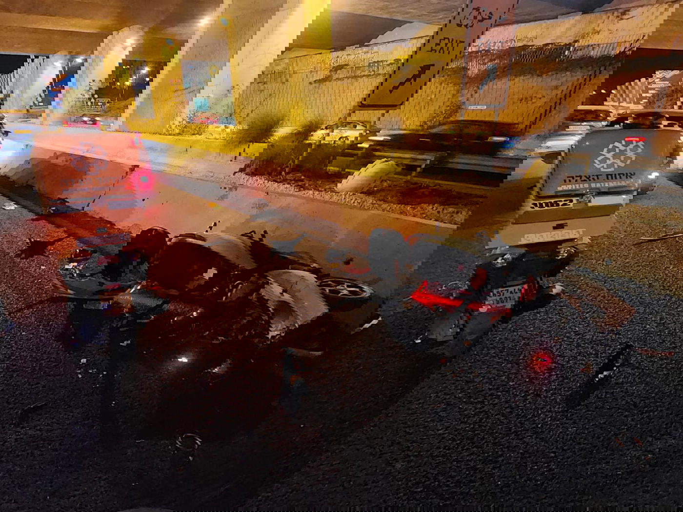 זירת התאונה הקשה בכביש 471 בסמוך למחלף אונו