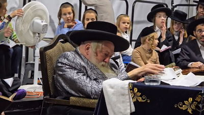 האדמו"ר מתולדות אברהם יצחק בתשעה באב