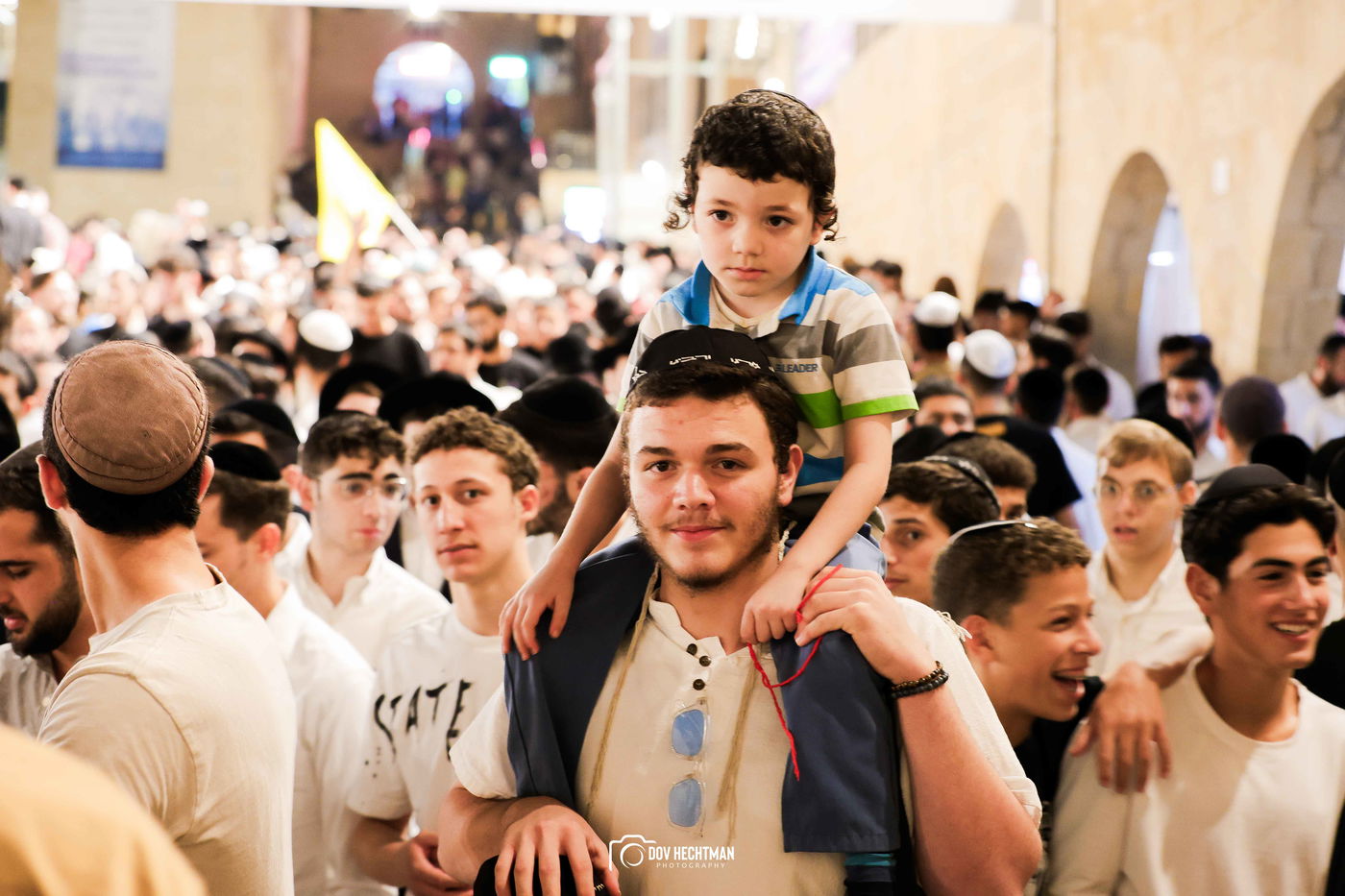 "הָיוּ בָנַי שׁוֹמֵמִים כִּי גָבַר אוֹיֵב" |  1956 שנים של גלות וייסורים, העם היהודי מבכה את החורבן 