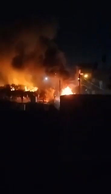 פעילי ימין קיצוניים הציתו כלי רכב ובתים בכפר ג'ית; דיווחים על הרוג פלסטיני ופצוע קשה