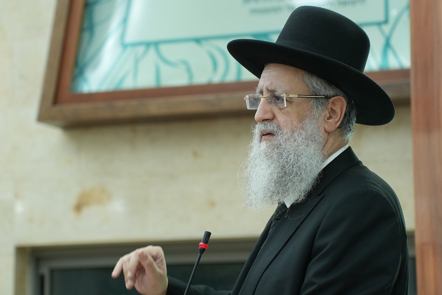 הגר"ד יוסף