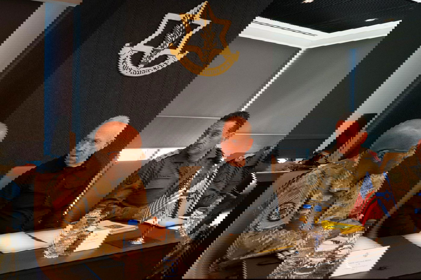 גלנט לרמטכ"ל האמריקני: "להיות מוכנים בכל עת למנוע מאיראן נשק גרעיני צבאי"