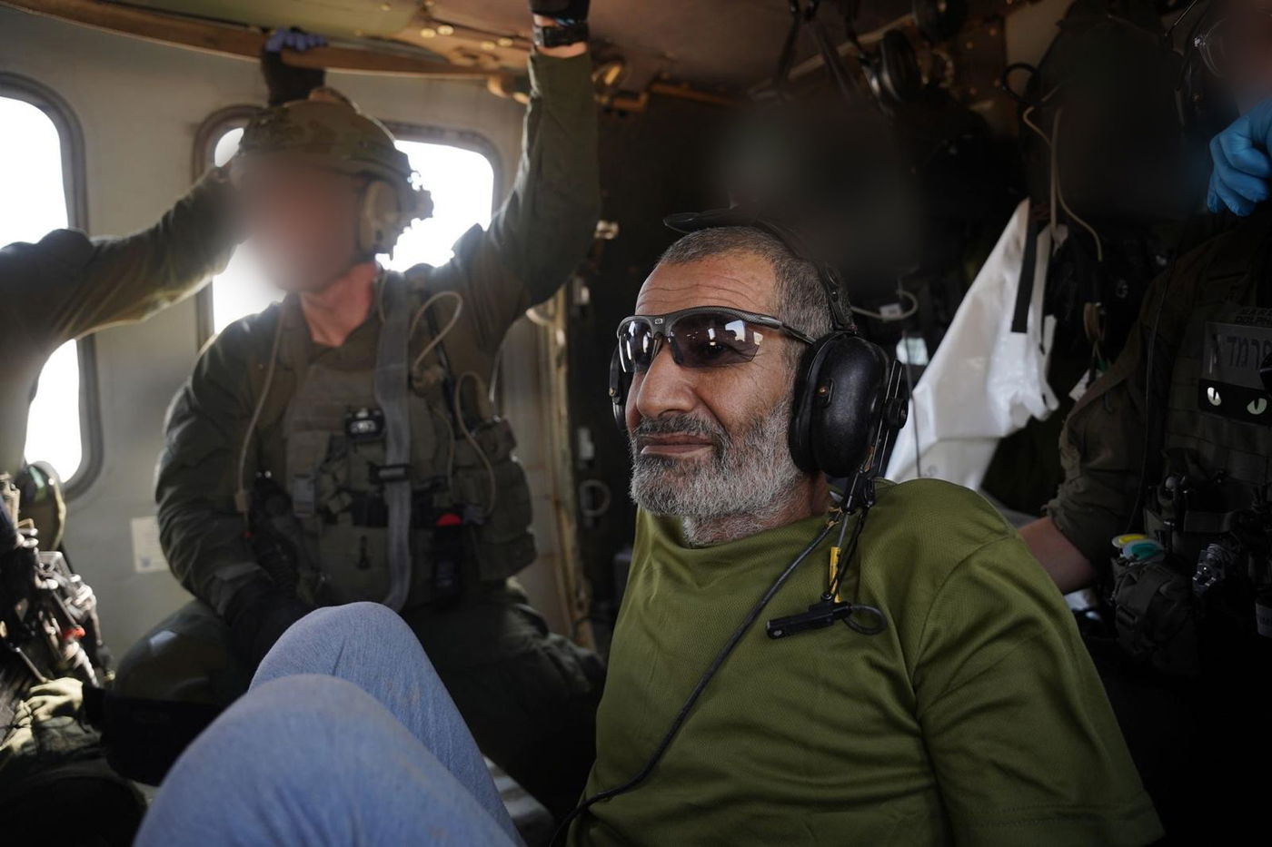 קאיד פרחאן אל קאדי במסוק החילוץ