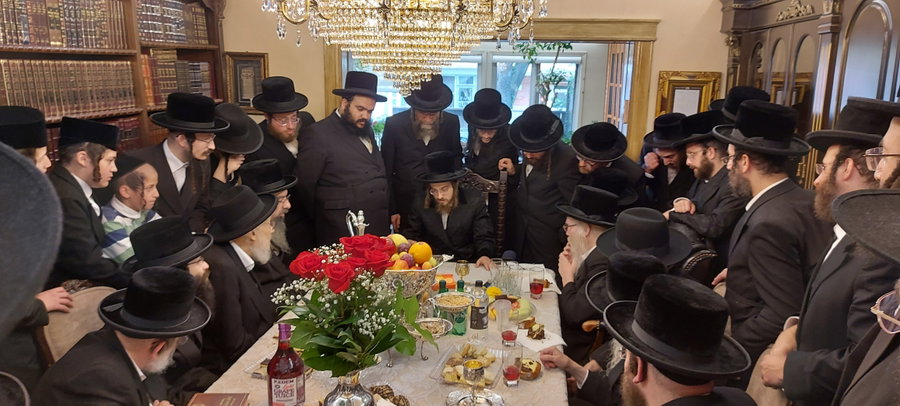 האדמו"ר מסאדיגורה במעמד קבלת פנים בבית האכסניה במאנטריאל