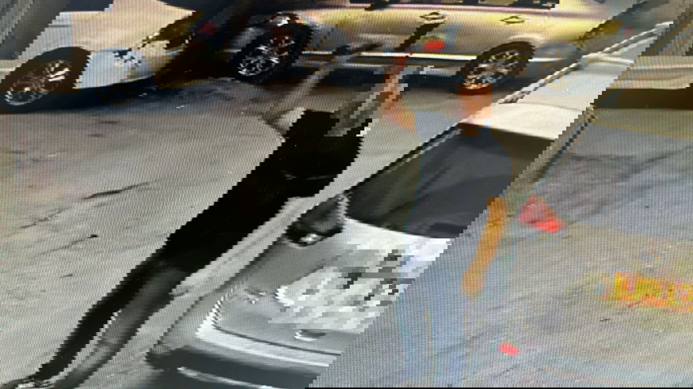 החשוד במעשה תועד במצלמות אבטחה