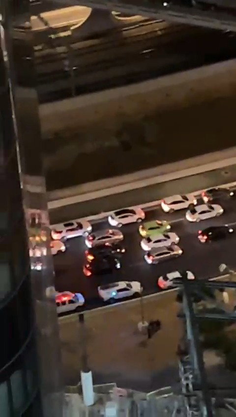 מכת"זית הפגנת השמאל באיילון, הערב