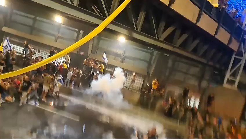 הלם בתל אביב: המשטרה נאלצה להשתמש ברימוני הלם