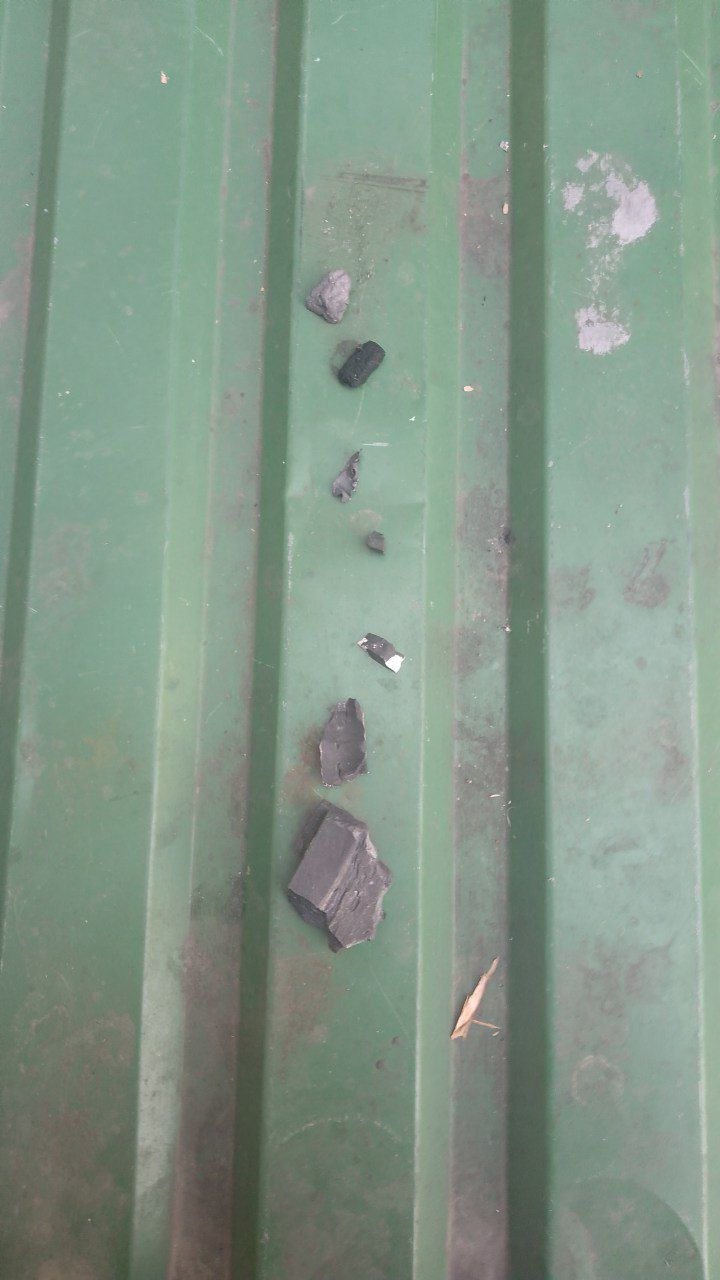 רגע לפני פתיחת שנה: רסיסים נפלו בשטח בית הספר היהודי בקייב