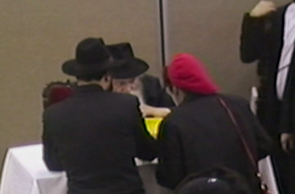 ההורים מתייעצים עם הרבי זי"ע