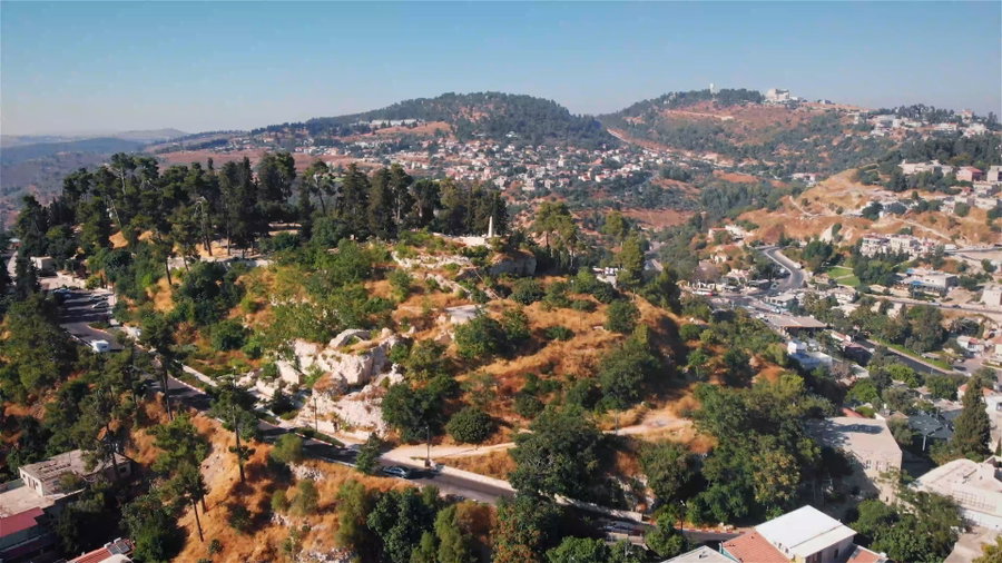 "אם אתה לא מחדיר נשמה בציור, אז זה לא שווה שום דבר" - יוסי ביטון מספר את סיפור חייו