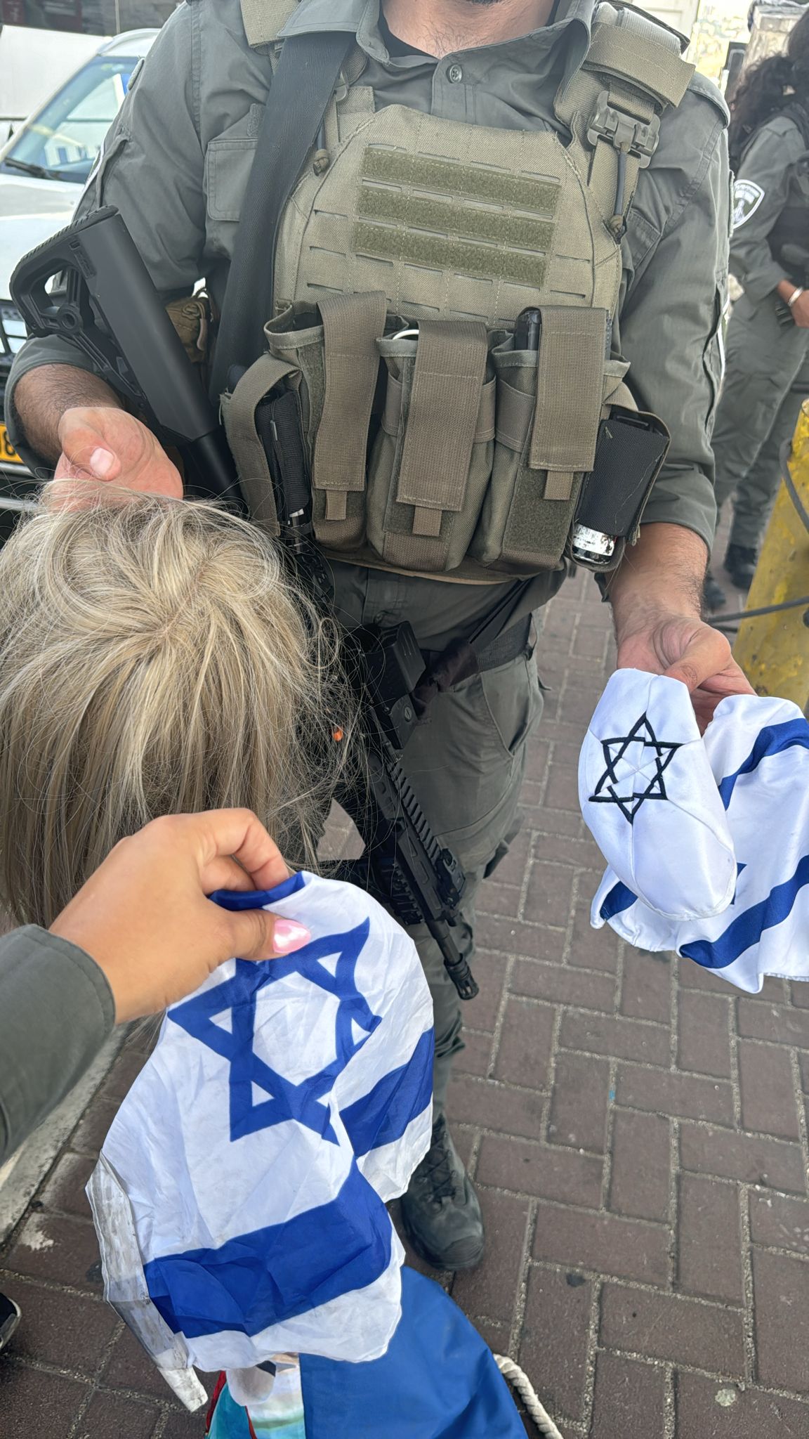 תפיסת הרכב על ידי הלוחמים