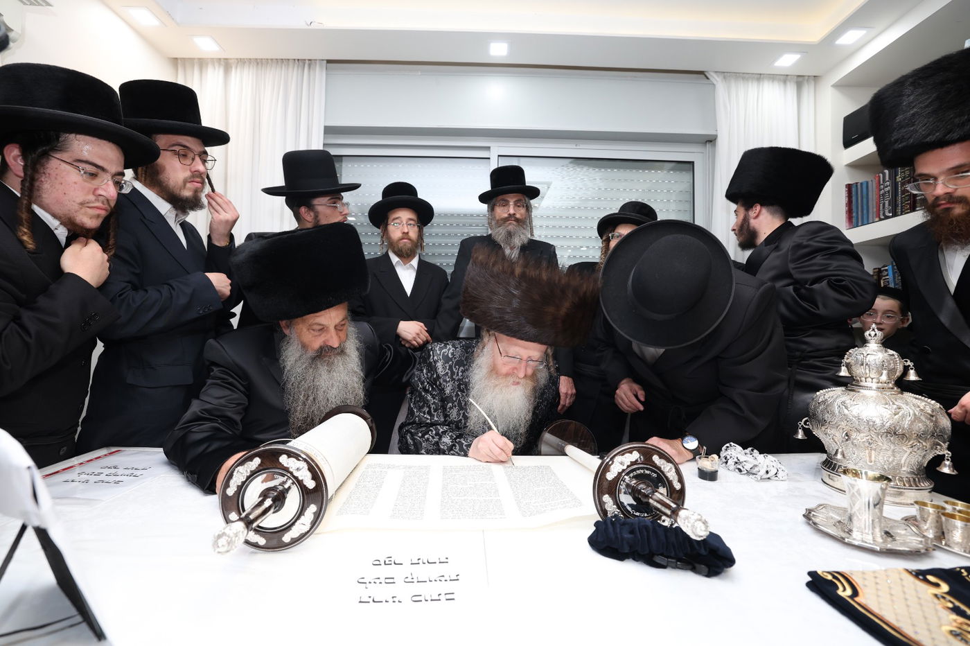 הכנסת ספר תורה לביהמ"ד קרעטשניף קרית גת