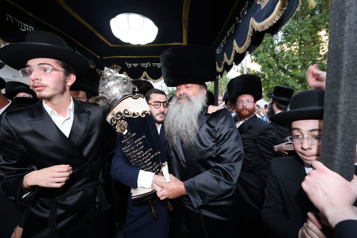 הכנסת ספר תורה לביהמ"ד קרעטשניף קרית גת