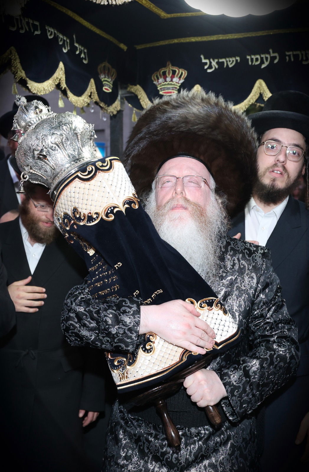 הכנסת ספר תורה לביהמ"ד קרעטשניף קרית גת