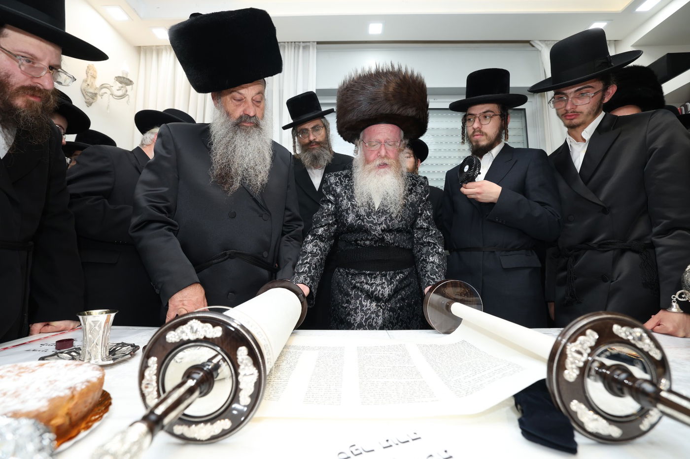 הכנסת ספר תורה לביהמ"ד קרעטשניף קרית גת