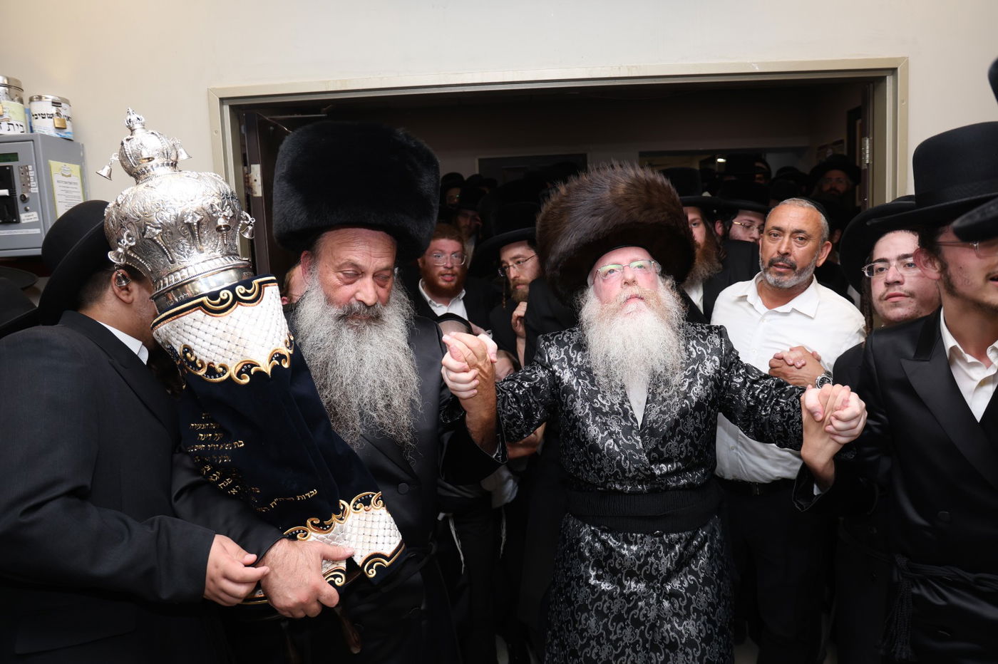 הכנסת ספר תורה לביהמ"ד קרעטשניף קרית גת