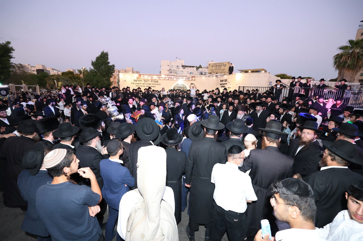 הכנסת ספר תורה לביהמ"ד קרעטשניף קרית גת