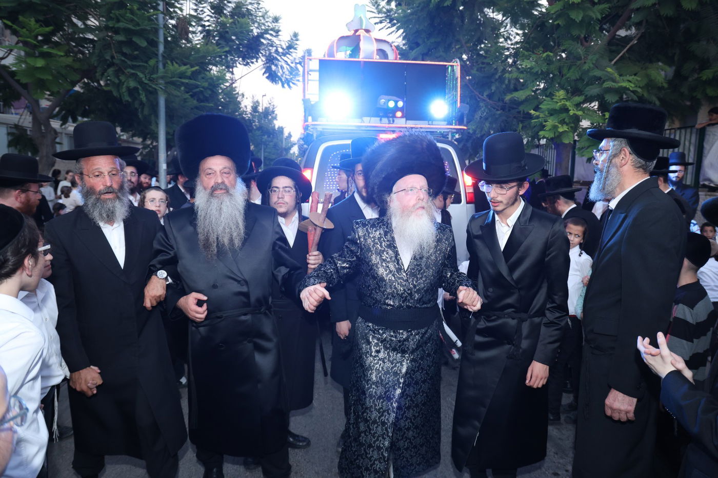 הכנסת ספר תורה לביהמ"ד קרעטשניף קרית גת