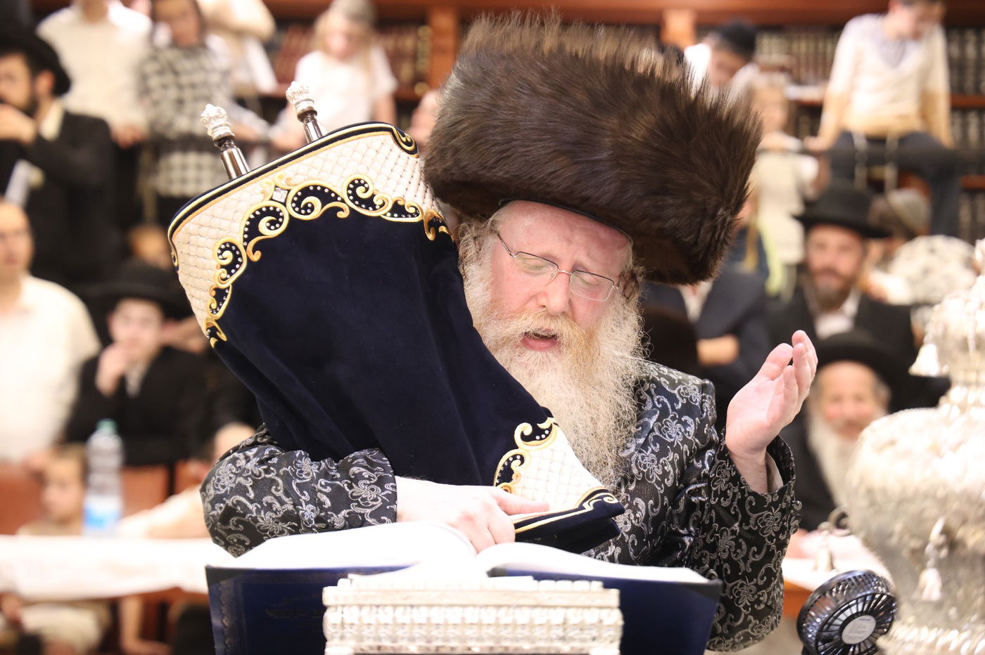 הכנסת ספר תורה לביהמ"ד קרעטשניף קרית גת