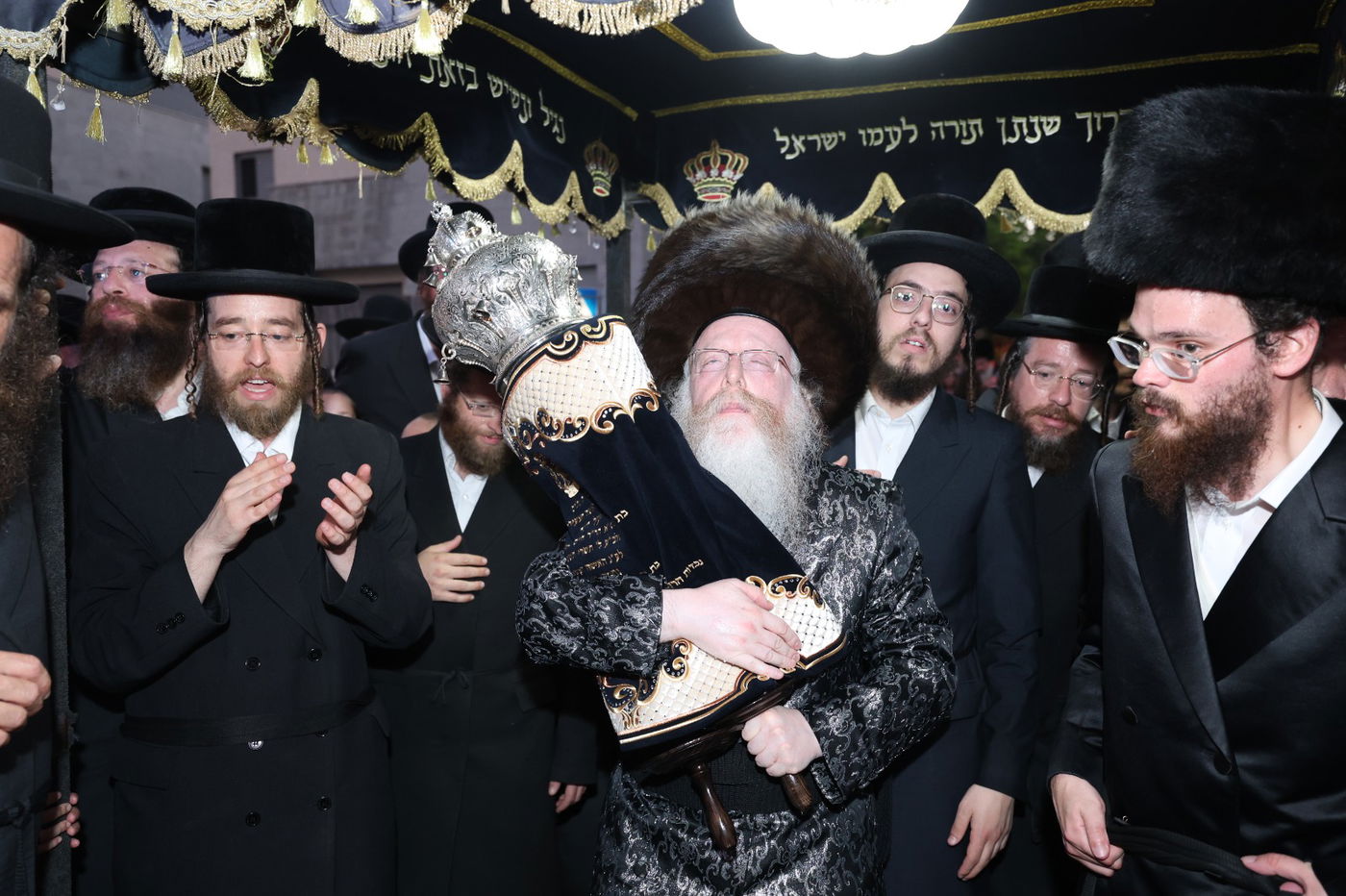 הכנסת ספר תורה לביהמ"ד קרעטשניף קרית גת