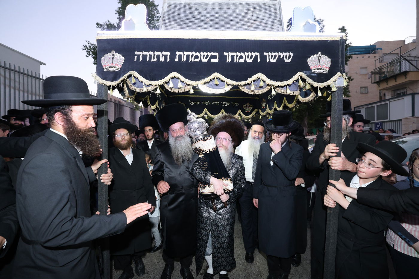 הכנסת ספר תורה לביהמ"ד קרעטשניף קרית גת