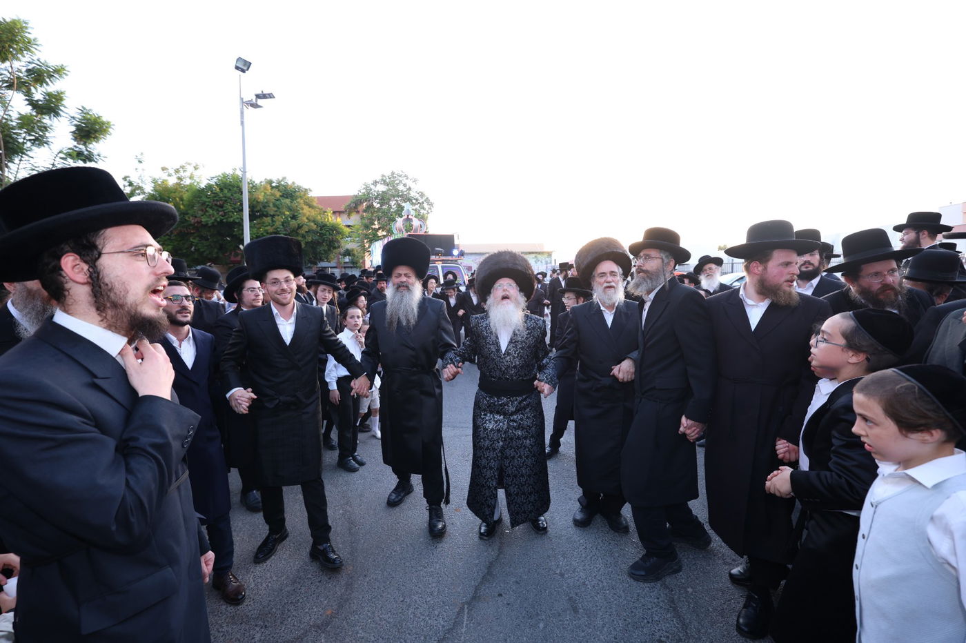 הכנסת ספר תורה לביהמ"ד קרעטשניף קרית גת