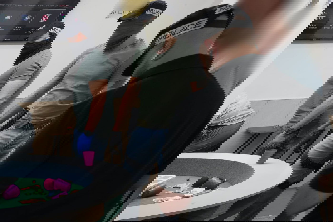 המשטרה עצרה חשודים בהלוואות בריבית והלבנת הון לארגוני פשיעה