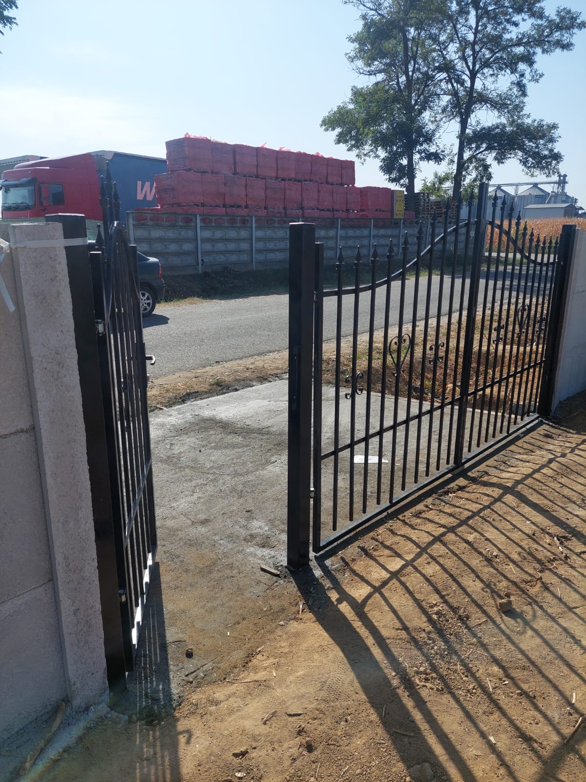 בית העלמין העתיק במאדיסו אורית אחרי השיפוץ