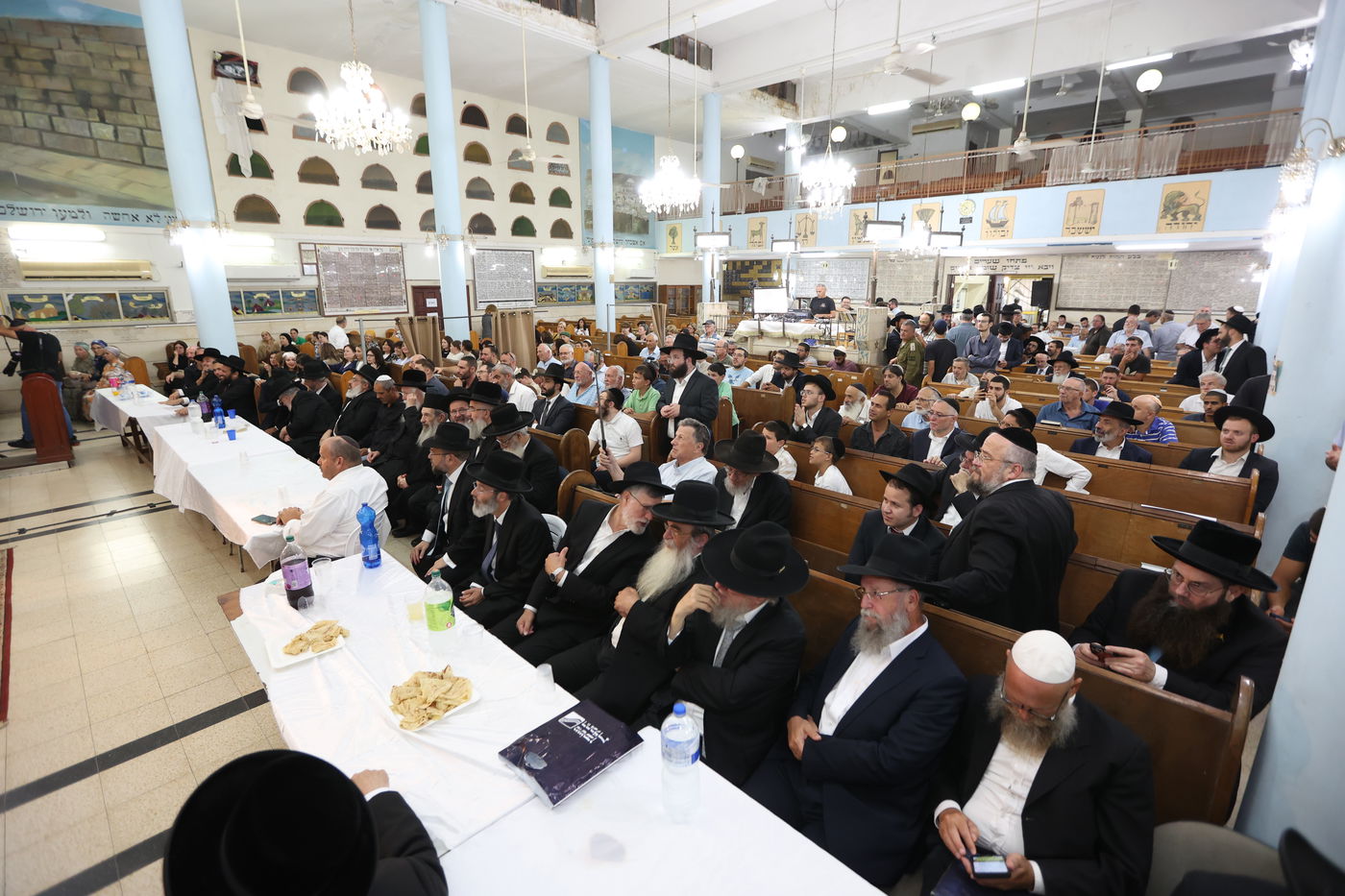 הכתרת הרב בן ציון נורדמן לרב בית הכנסת הגדול