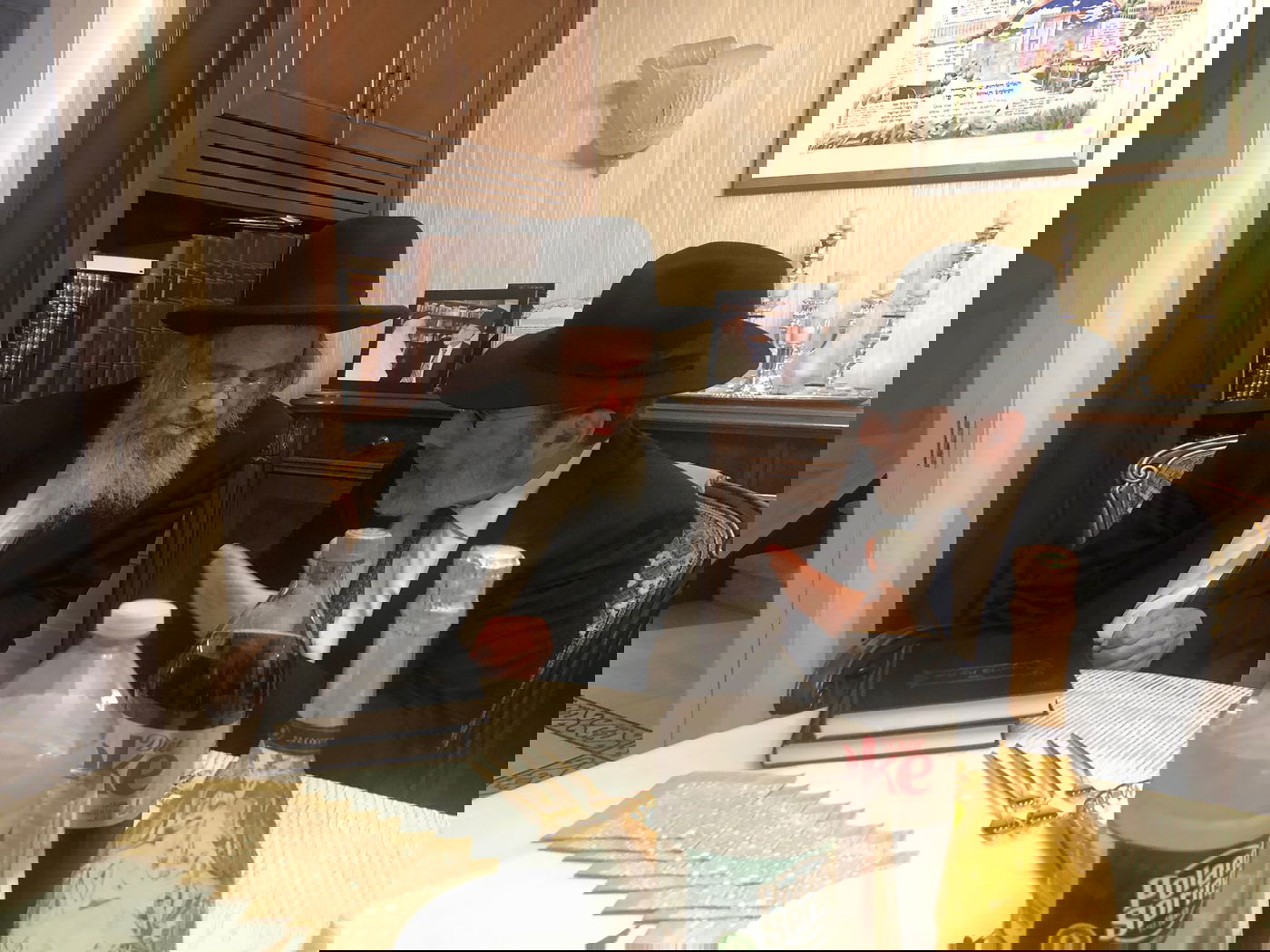 הדינרים, השיחות והשבת המרוממת: המסע של רה"י