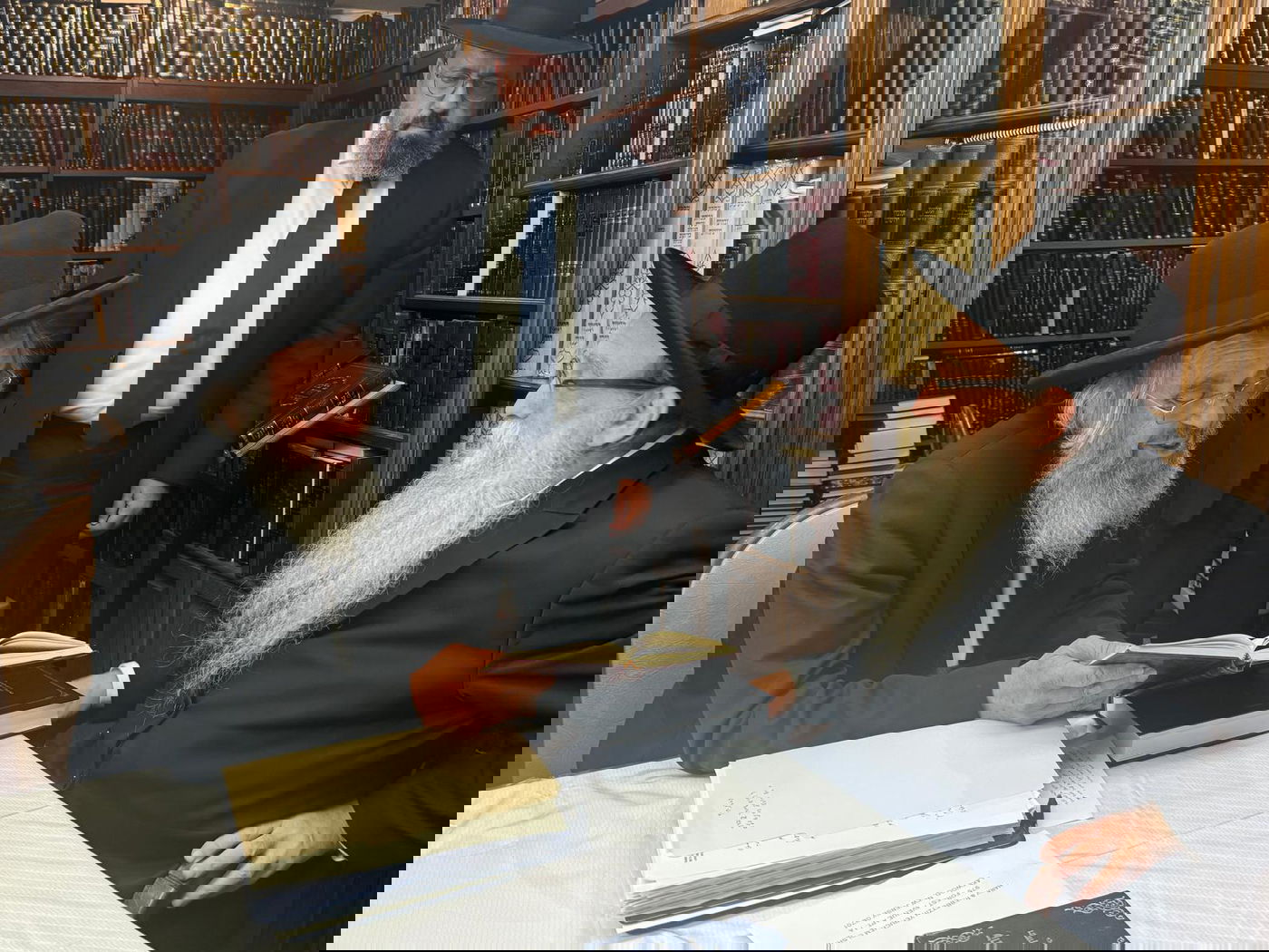 הדינרים, השיחות והשבת המרוממת: המסע של רה"י