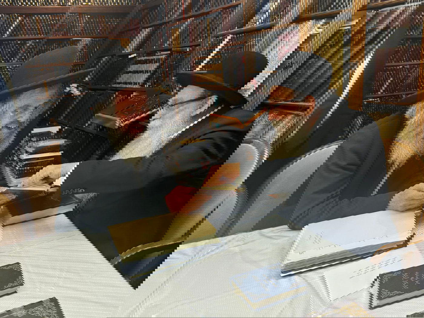 הדינרים, השיחות והשבת המרוממת: המסע של רה"י