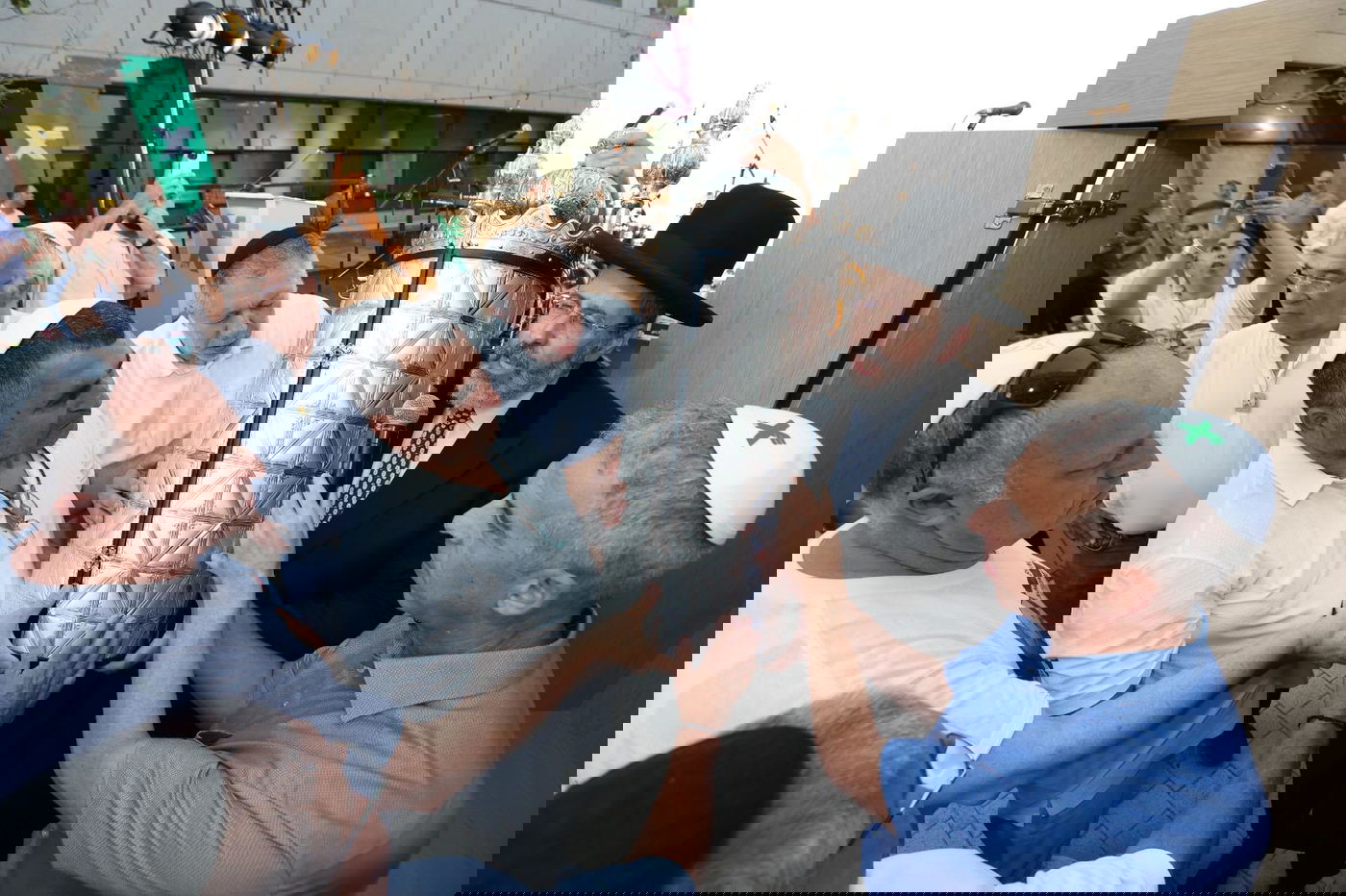 'אגד' בהכנסת ס"ת למטה המרכזי של החברה לזכר 4 מחללי המלחמה