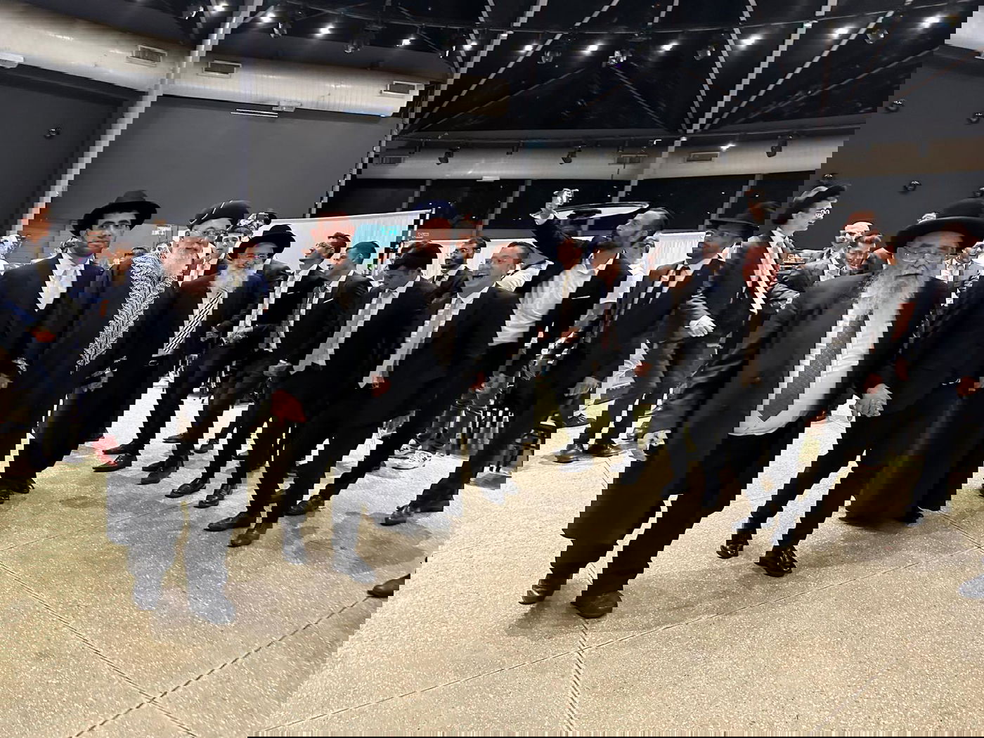 שמחת נישואי בן הגאון הרב פנחס כהן רב העיר נתיבות 