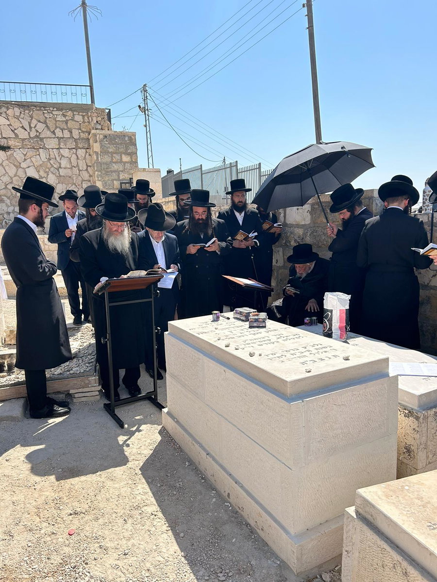 יאר צייט ראשון להרב ישראל אברהם משה רבינוביץ ז"ל