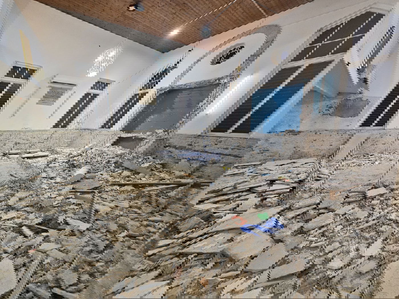 התחלת השיפוץ